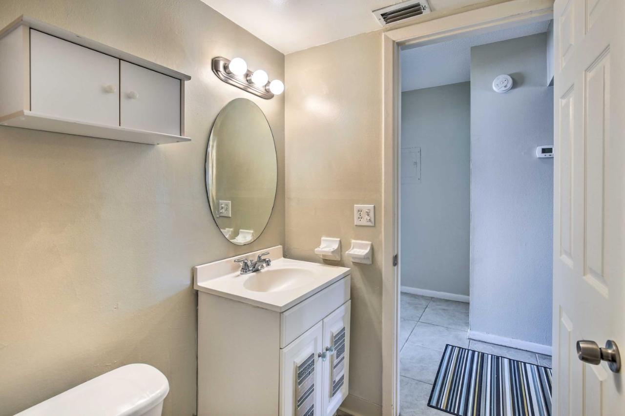 St Pete Condo With Heated Pool - Less Than 1 Mi To Beach! St. Pete Beach Buitenkant foto
